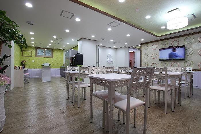Gyeongju Friend Guesthouse Zewnętrze zdjęcie