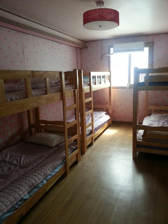Gyeongju Friend Guesthouse Zewnętrze zdjęcie