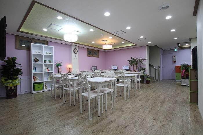 Gyeongju Friend Guesthouse Zewnętrze zdjęcie