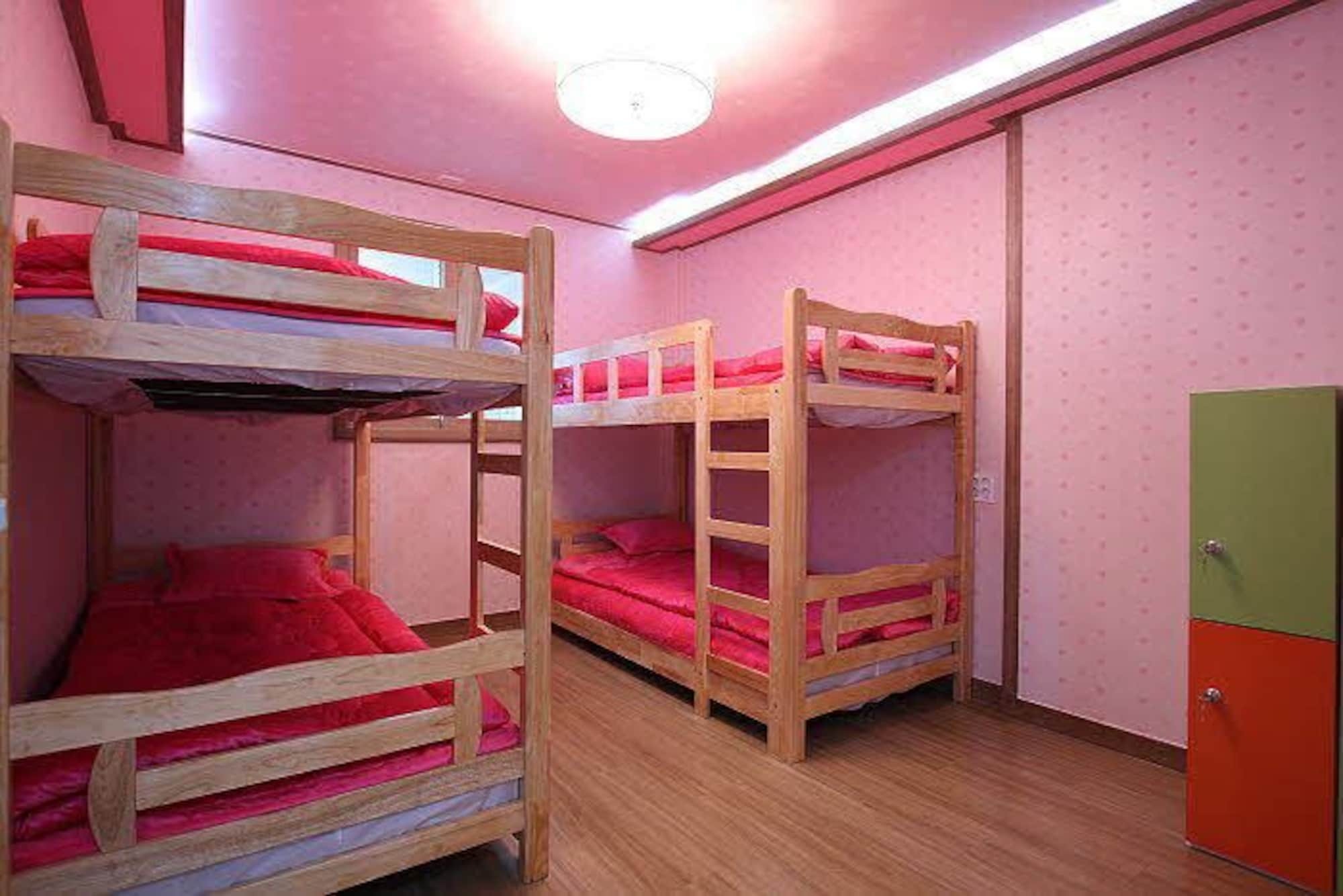 Gyeongju Friend Guesthouse Zewnętrze zdjęcie